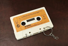 Carica l'immagine nel visualizzatore di Gallery, Cassetta portachiavi (Talking Heads, The Cure, Sigue Sigue Sputnik, Battiato, Battisti, De Andrè, R.E.M., Europe & blank tapes). Serie limitata