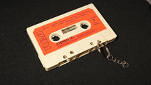 Carica l'immagine nel visualizzatore di Gallery, Cassetta portachiavi (Talking Heads, The Cure, Sigue Sigue Sputnik, Battiato, Battisti, De Andrè, R.E.M., Europe & blank tapes). Serie limitata