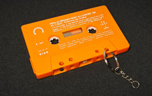 Carica l'immagine nel visualizzatore di Gallery, Cassetta portachiavi (Talking Heads, The Cure, Sigue Sigue Sputnik, Battiato, Battisti, De Andrè, R.E.M., Europe & blank tapes). Serie limitata