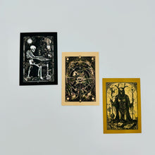 Carica l'immagine nel visualizzatore di Gallery, Giuliano Sorgini - "Mistero" (inedito, uscita fisica esclusivamente in MC) Box set con audiocassetta, scatola, mazzo di 16 tarocchi e poster