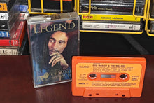 Carica l'immagine nel visualizzatore di Gallery, Bob Marley and The Wailers - "Legend, The Best of Bob Marley and The Wailers" (original 1984 press)
