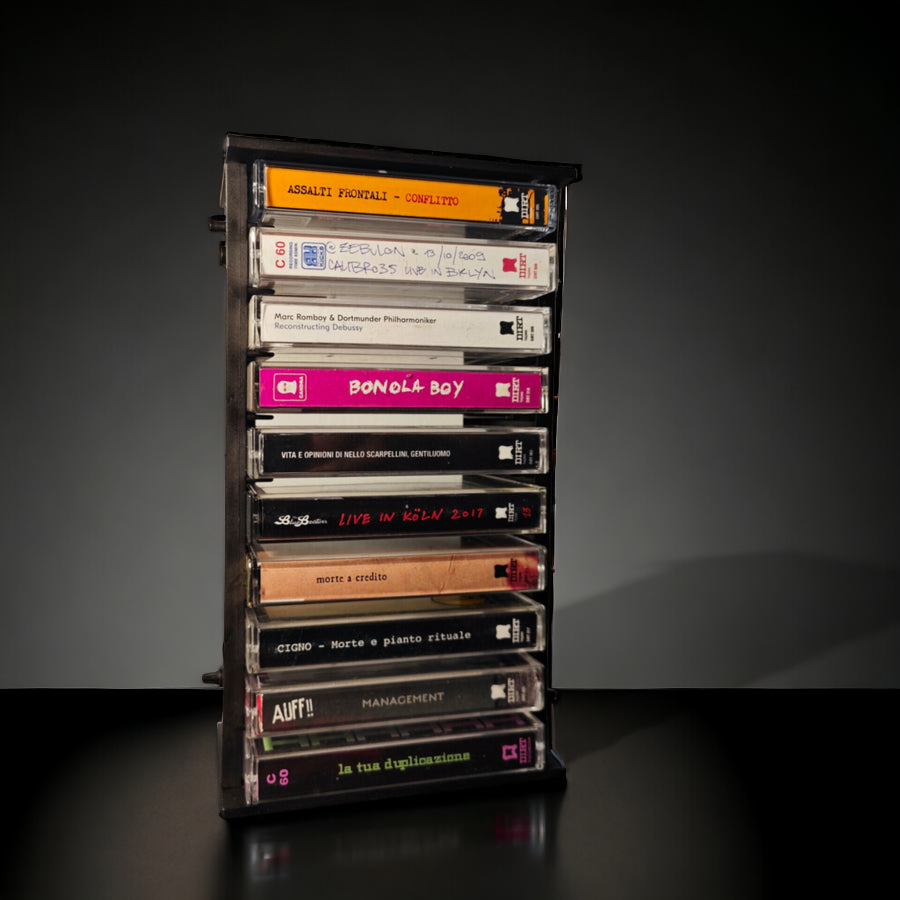 The 10 pack rack cassettes box, a house for your tapes