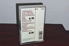 Carica l&#39;immagine nel visualizzatore di Gallery, Bryan Adams - &quot;Waking up the neighbours&quot; (original 1991 press)
