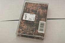 Carica l'immagine nel visualizzatore di Gallery, Korn – "Untouchables" (Original 2002 pressing, SEALED)
