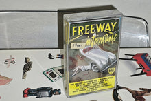 Charger l'image dans la galerie, Freeway International - (Fleetwood Mac, Phil Collins, The B-52's, Adam Ant et bien d'autres) Pressage original 1990, SCELLE
