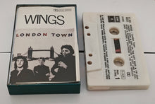 Charger l'image dans la galerie, Wings - London Town" (Original 1978 pressing)
