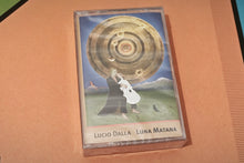 Carica l'immagine nel visualizzatore di Gallery, Lucio Dalla - "Luna Matana" (Original 2001 pressing, SEALED)
