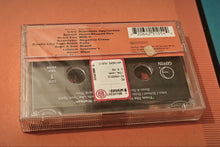 Carica l'immagine nel visualizzatore di Gallery, Nirvana - "From the muddy banks of the Wishkah" (Original 1996 pressing)
