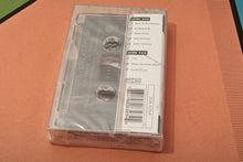 Charger l'image dans la galerie, Dire Straits - "Live at the BBC" (Original 1995 pressing, SEALED)
