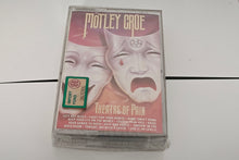 Charger l'image dans la galerie, Mötley Crüe - "Theatre of pain" (Original 1985 pressing, SEALED)
