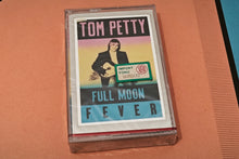 Carica l'immagine nel visualizzatore di Gallery, Tom Petty - "Full Moon Fever" (Original 1989 pressing, SEALED)
