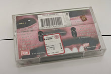 Carica l'immagine nel visualizzatore di Gallery, Chumbawamba - "Tubthumper" (Original 1997 pressing, SEALED)
