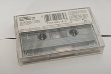 Charger l'image dans la galerie, Mötley Crüe - "Theatre of pain" (Original 1985 pressing, SEALED)
