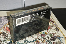 Charger l'image dans la galerie, The Wee Papa Girl Rappers - "The Beat, The Rhyme, The Noise" (presse originale 1988, scellé)
