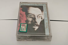 Carica l'immagine nel visualizzatore di Gallery, Elvis Costello - "Mighty like a rose" (original 1991 pressing, SEALED)

