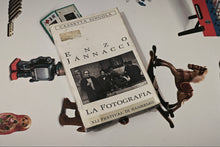 Carica l'immagine nel visualizzatore di Gallery, Enzo Jannacci - "La fotografia" (single, original 1991 press, SEALED)

