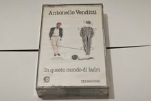 Charger l'image dans la galerie, Antonello Venditti - « In questo mondo di ladri »
