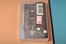 Carica l'immagine nel visualizzatore di Gallery, The Pretenders - "The Isle of view" (original 1995 pressing, SEALED)
