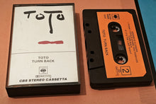 Carica l'immagine nel visualizzatore di Gallery, Toto - "Turn back" (Original 1981 pressing)
