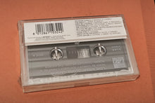 Charger l'image dans la galerie, Gloria Gaynor - "Love Affair" (Original 1992 pressing, SEALED)
