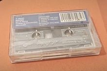Carica l'immagine nel visualizzatore di Gallery, Angelo Branduardi - "Il Ladro" (Original 1990 pressing, SEALED)
