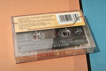 Carica l'immagine nel visualizzatore di Gallery, Wendy &amp; Lisa - "Eroica" (Original 1990 pressing, SEALED)
