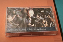 Charger l'image dans la galerie, Robbie Williams - "Life thru a lens" (pressage original 1997, scellé)
