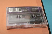 Charger l'image dans la galerie, Transvision Vamp - "Velveteen" (Pressage original de 1989, SCELLE)
