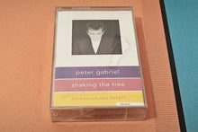 Carica l'immagine nel visualizzatore di Gallery, Peter Gabriel - "Shaking the tree/16 Golden Hits" (Original 1990 pressing, SEALED)
