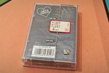 Charger l'image dans la galerie, Gipsy Kings - "Love Songs" (Original 1996 pressing, SEALED)
