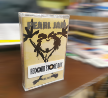 Load image into Gallery viewer, Pearl Jam - &quot;Alive&quot; (Record store day 2021 limited edition)
